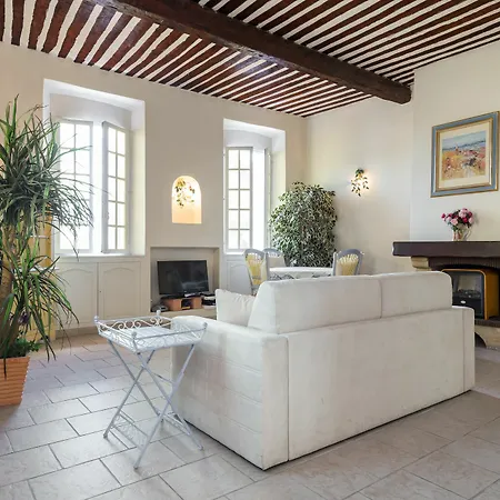 Very Charming On Port In A Short Walk To Palais With Aircon And Internet 411 Apartament