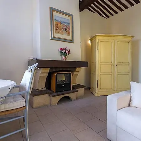 Very Charming On Port In A Short Walk To Palais With Aircon And Internet 411 Apartman