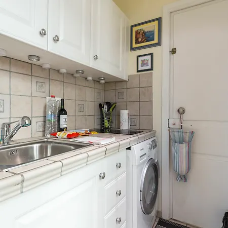 Very Charming On Port In A Short Walk To Palais With Aircon And Internet 411 Apartament *